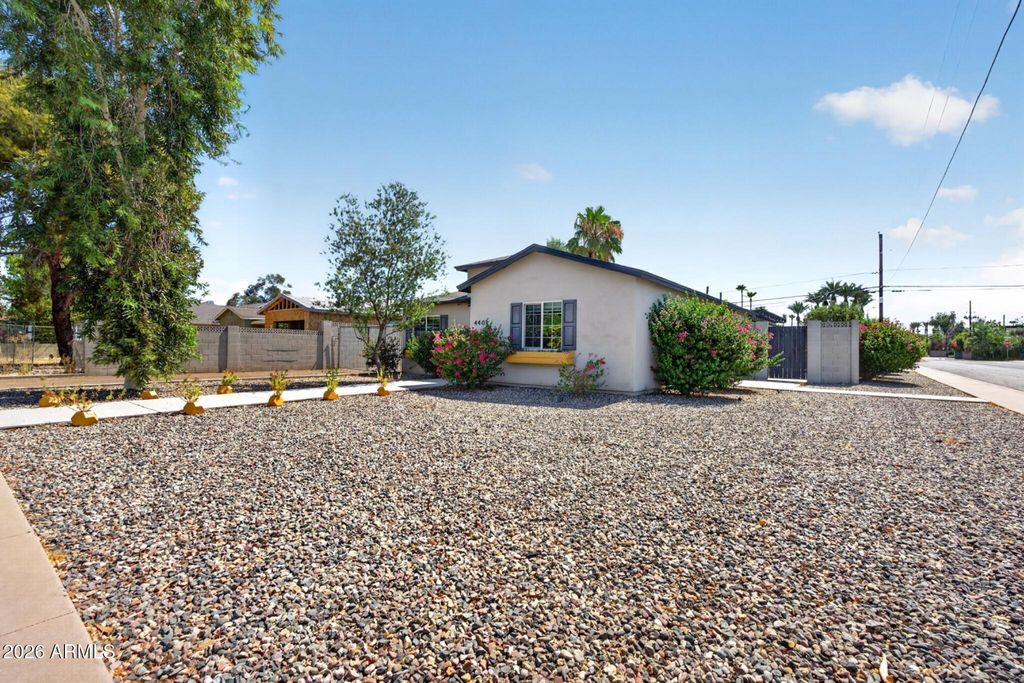 4401 N 19TH Place, Phoenix, AZ 85016 — photo 2