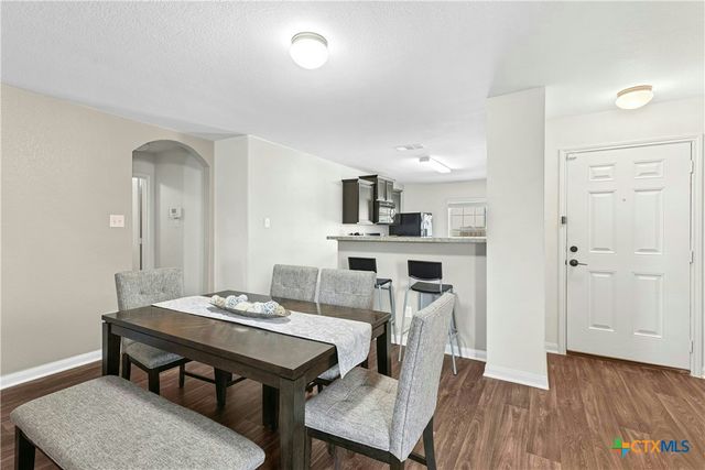 108 Farmer Cove 6A, Jarrell, TX 76537