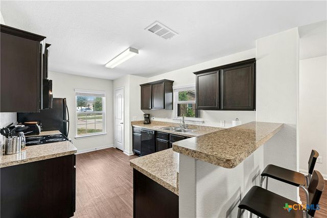 108 Farmer Cove 6A, Jarrell, TX 76537