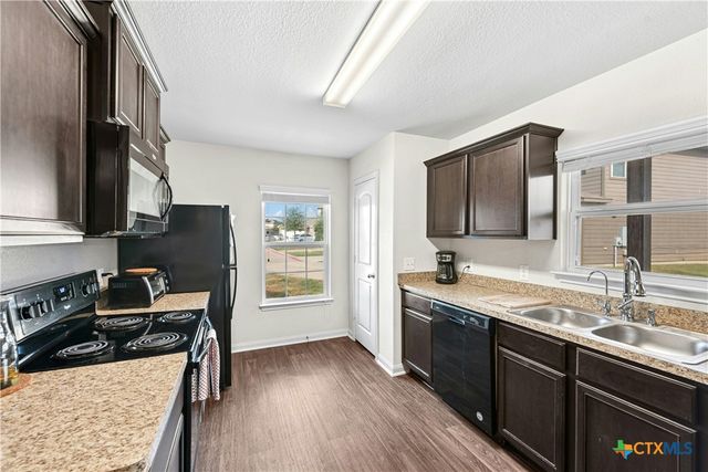 108 Farmer Cove 6A, Jarrell, TX 76537