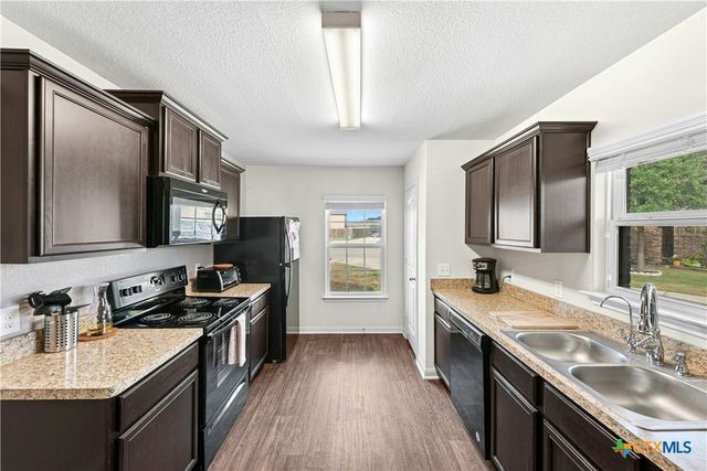 108 Farmer Cove 6A, Jarrell, TX 76537