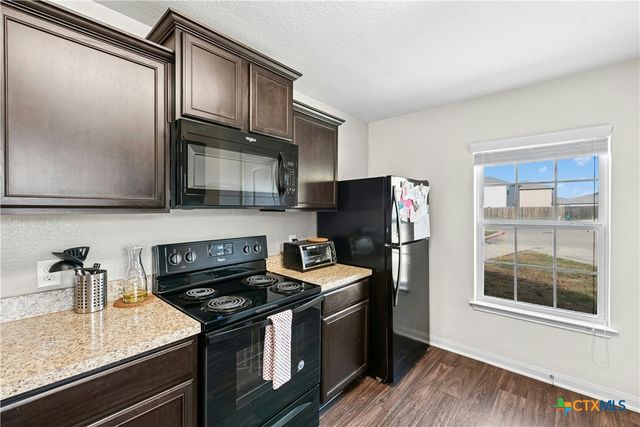 108 Farmer Cove 6A, Jarrell, TX 76537