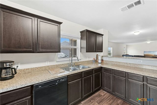 108 Farmer Cove 6A, Jarrell, TX 76537