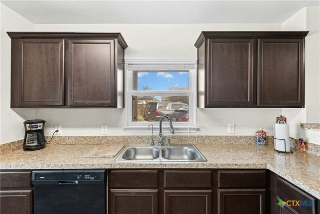 108 Farmer Cove 6A, Jarrell, TX 76537