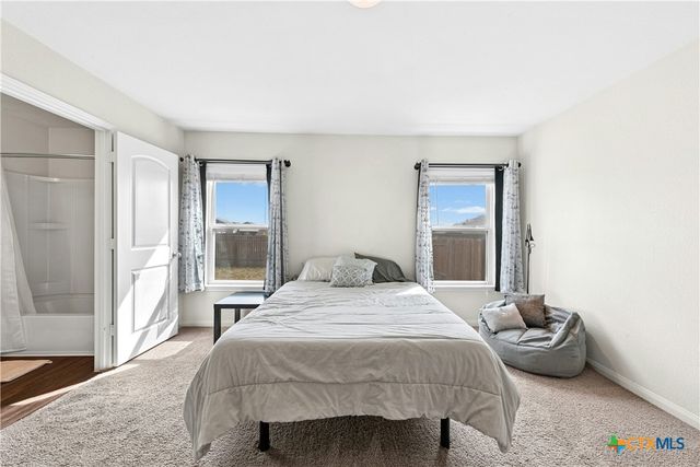 108 Farmer Cove 6A, Jarrell, TX 76537