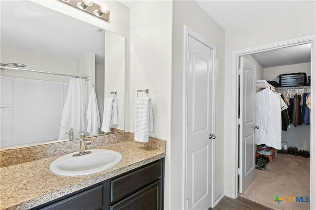 108 Farmer Cove 6A, Jarrell, TX 76537