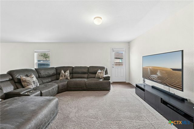 108 Farmer Cove 6A, Jarrell, TX 76537