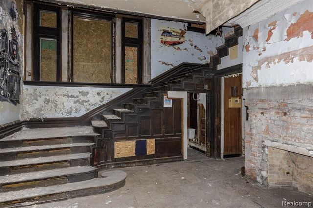 130 E Grand Boulevard, Detroit, MI 48207