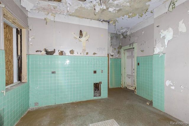 130 E Grand Boulevard, Detroit, MI 48207