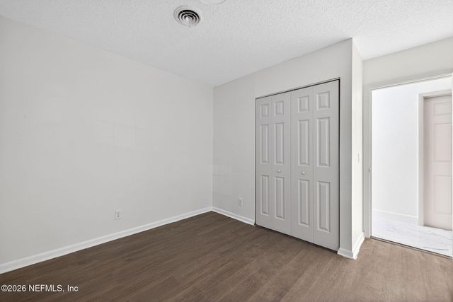 6041 HARLOW Boulevard, Jacksonville, FL 32210