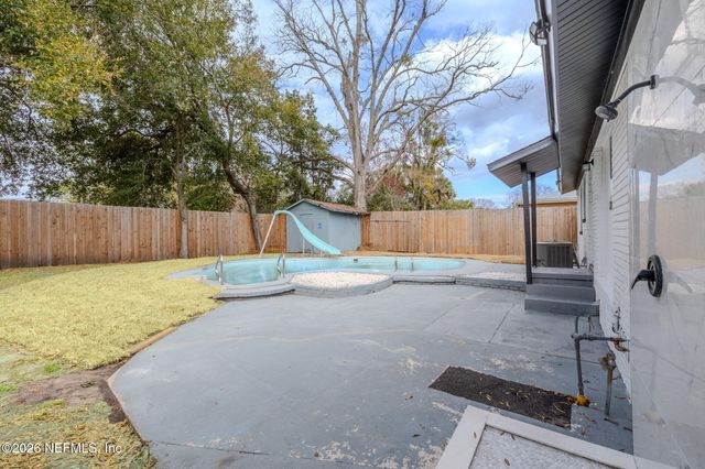 6041 HARLOW Boulevard, Jacksonville, FL 32210