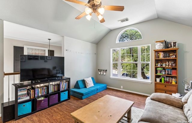10614 Spirit Horse, Helotes, TX 78023