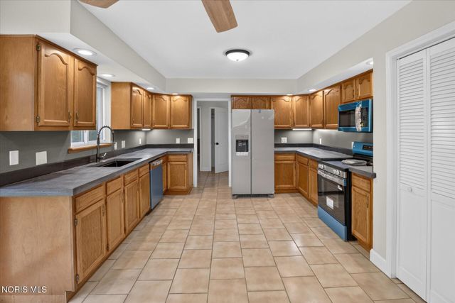 10660 Frankfort Road, Holland, OH 43528