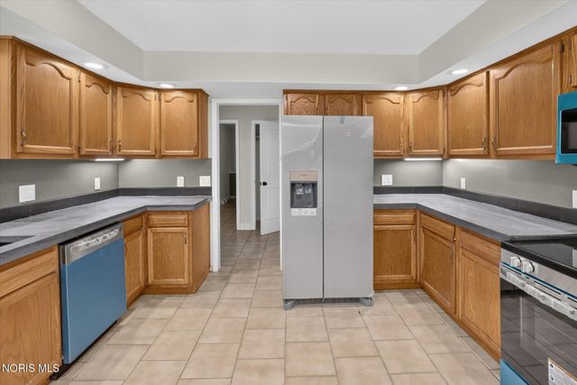 10660 Frankfort Road, Holland, OH 43528