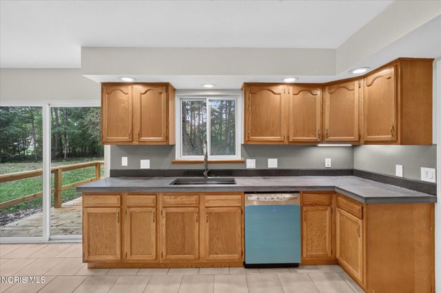 10660 Frankfort Road, Holland, OH 43528
