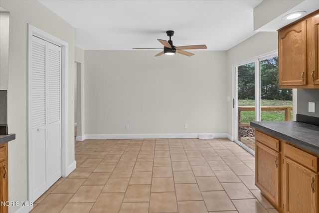 10660 Frankfort Road, Holland, OH 43528