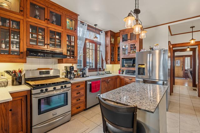 610 S Holly Street, Medford, OR 97501