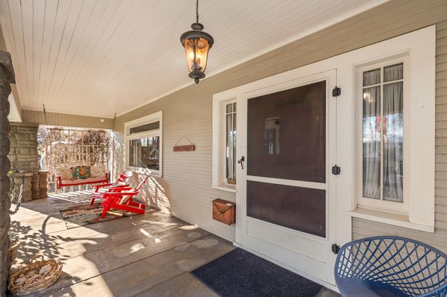 610 S Holly Street, Medford, OR 97501