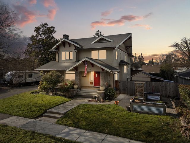 610 S Holly Street, Medford, OR 97501