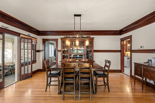 610 S Holly Street, Medford, OR 97501