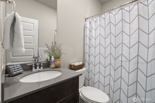 10417 Treasure Drive NW, Silverdale, WA 98383