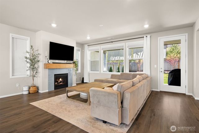 10417 Treasure Drive NW, Silverdale, WA 98383