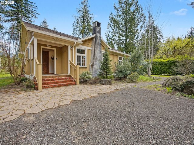 60111 E SLEEPY HOLLOW Dr, Sandy, OR 97055