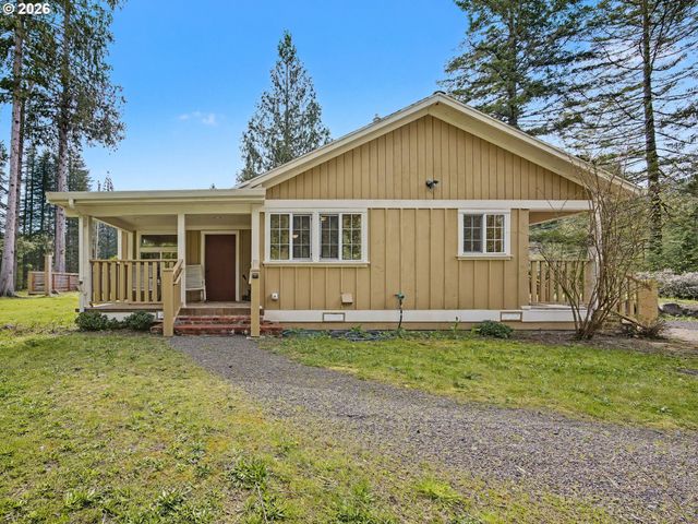 60111 E SLEEPY HOLLOW Dr, Sandy, OR 97055
