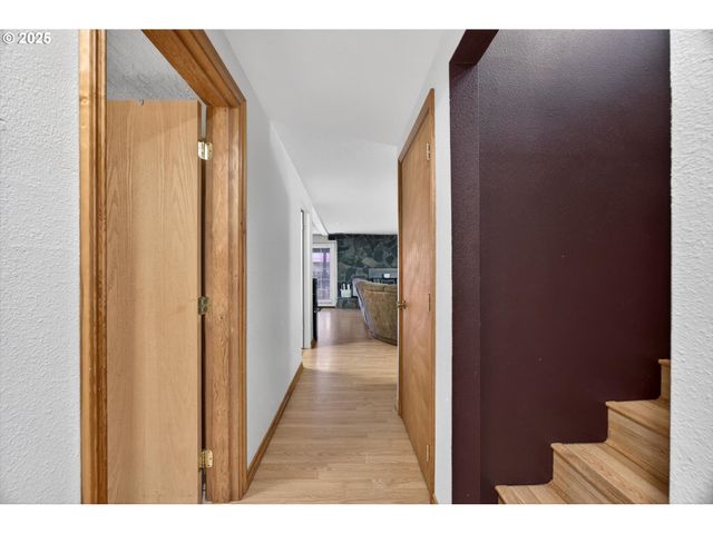 30142 S MEADOWBROOK Ln, Molalla, OR 97038