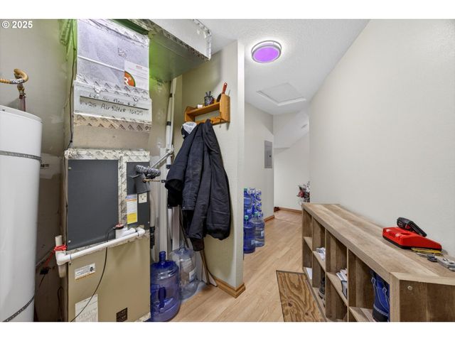 30142 S MEADOWBROOK Ln, Molalla, OR 97038