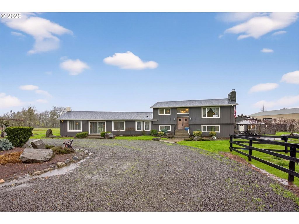 30142 S MEADOWBROOK Ln, Molalla, OR 97038