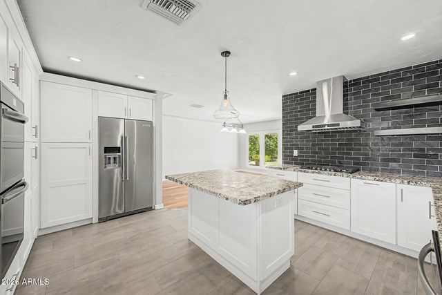 1011 W PALO VERDE Drive, Phoenix, AZ 85013