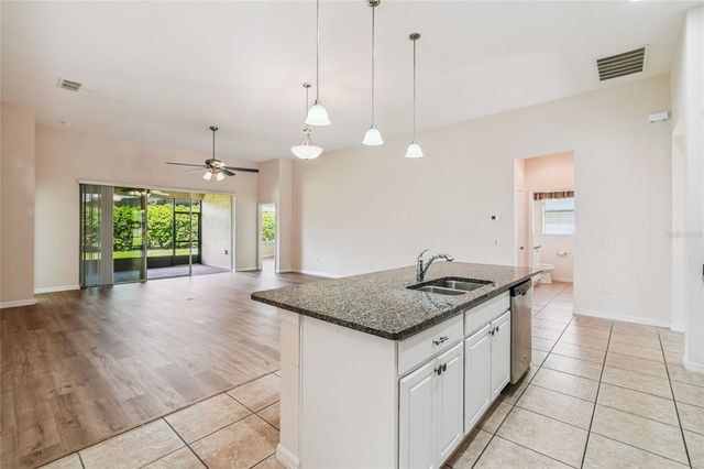 1260 BONITA CANYON DR, Poinciana, FL 34759