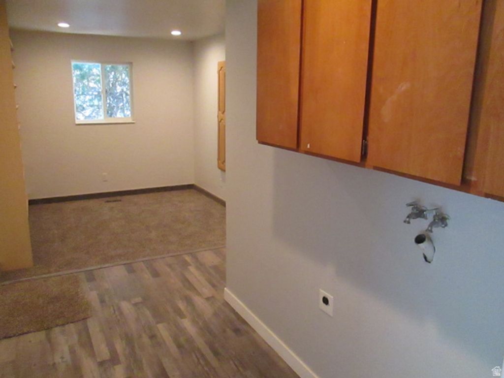 Image 8 of property listing at 4872 N BURCH CREEK DR, South Ogden, UT 84403