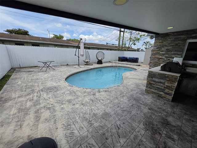 6370 Fletcher St, Hollywood, FL 33023