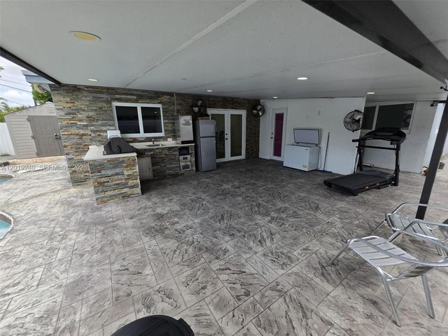 6370 Fletcher St, Hollywood, FL 33023