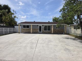 6370 Fletcher St, Hollywood, FL 33023