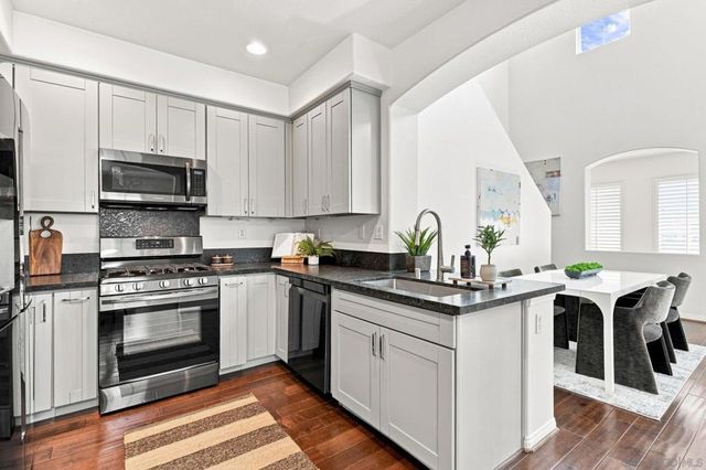 2733 Piantino Circle, San Diego, CA 92108