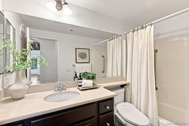2733 Piantino Circle, San Diego, CA 92108