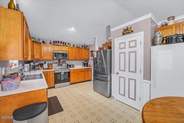 3333 Oma Lee Drive, Sevierville, TN 37876