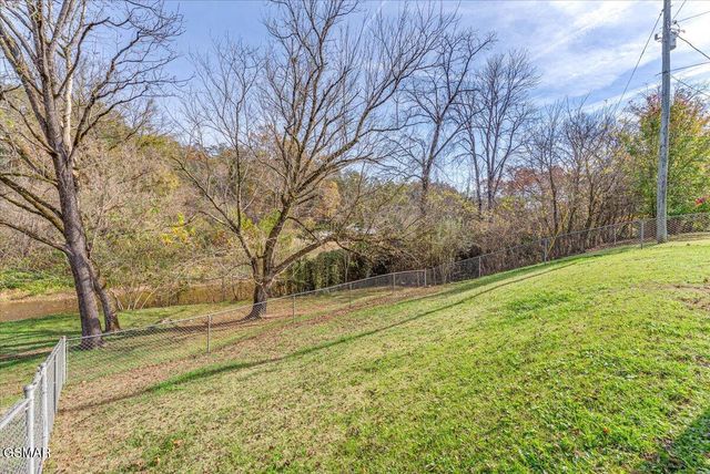 3333 Oma Lee Drive, Sevierville, TN 37876