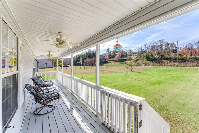 3333 Oma Lee Drive, Sevierville, TN 37876