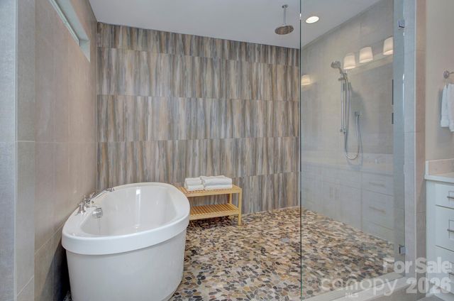 2109 Lanier Avenue, Charlotte, NC 28205