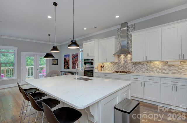2109 Lanier Avenue, Charlotte, NC 28205