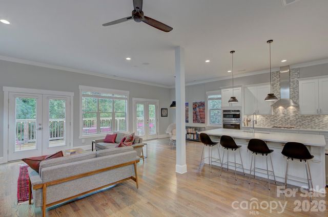 2109 Lanier Avenue, Charlotte, NC 28205