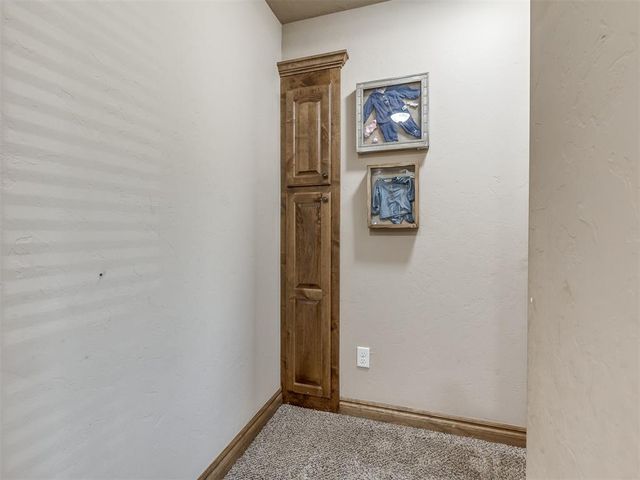 953 County Street 2982, Blanchard, OK 73010