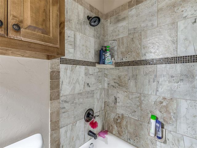 953 County Street 2982, Blanchard, OK 73010