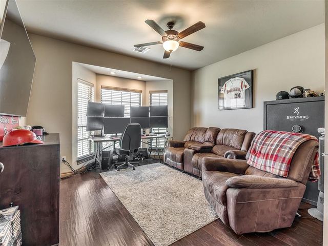 953 County Street 2982, Blanchard, OK 73010