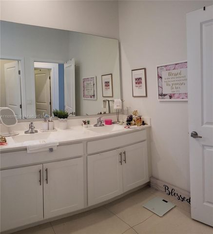 2414 SW 145th Pl 2414, Miami, FL 33175