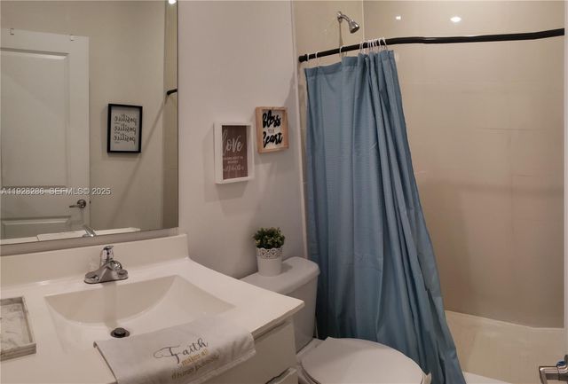 2414 SW 145th Pl 2414, Miami, FL 33175